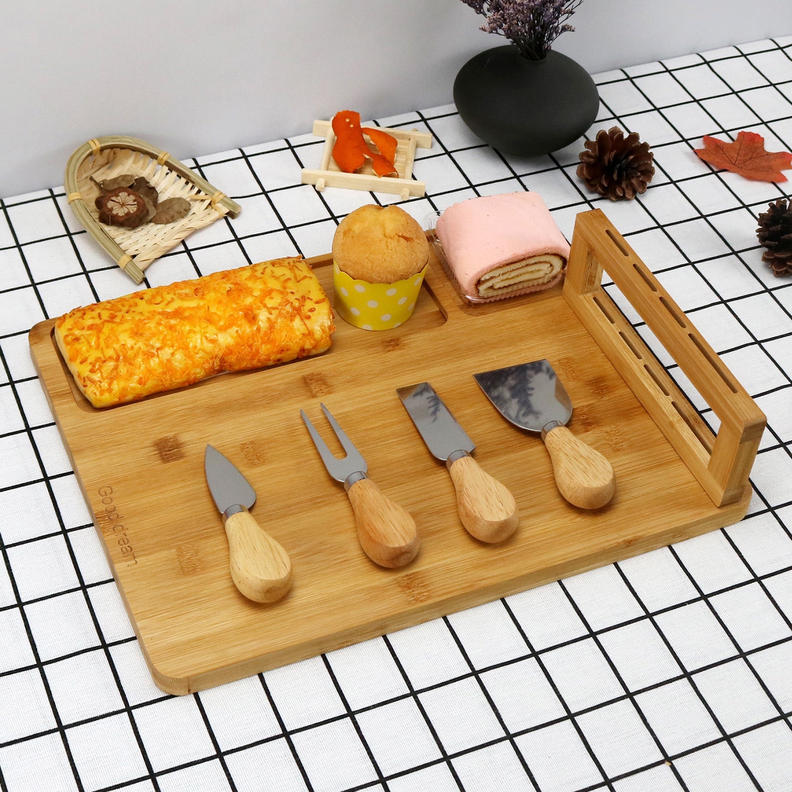 Round Bamboo Cheese & Fruit Serving Tray - Natural Wood Platter